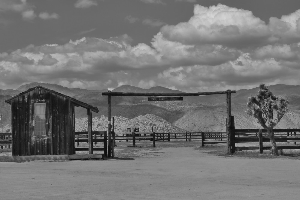 Pioneertown2